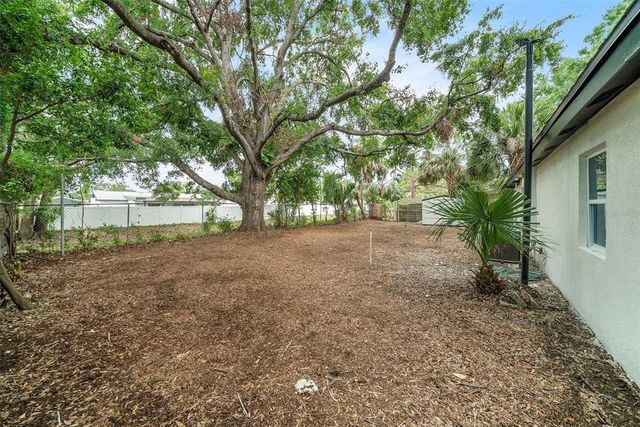 3812 W ROGERS AVENUE, Tampa, FL 33611