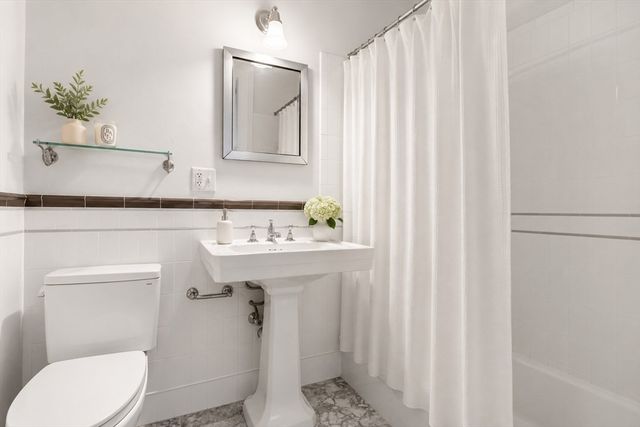 263 Commonwealth Ave 6, Boston, MA 02116