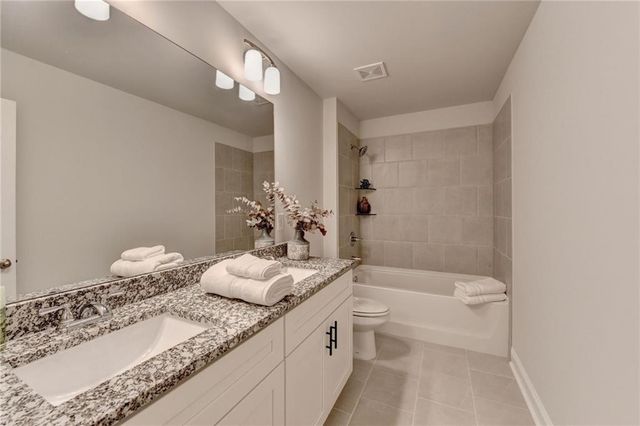 3328 Sir Gregory Manor, Lawrenceville, GA 30044