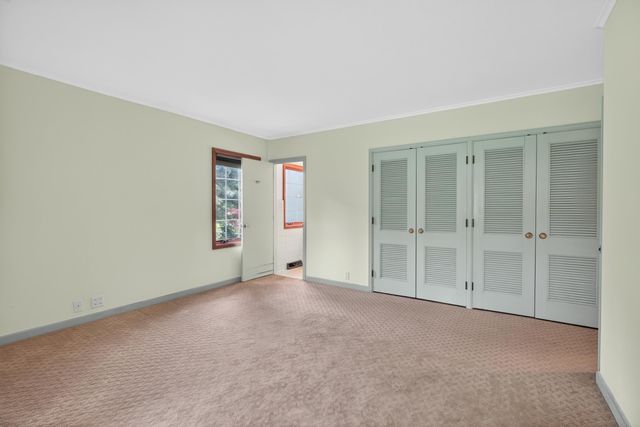 221 Byrnes Drive, Waterloo, IA 50701