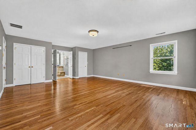 29 Maplewood Drive, Danbury, CT 06811
