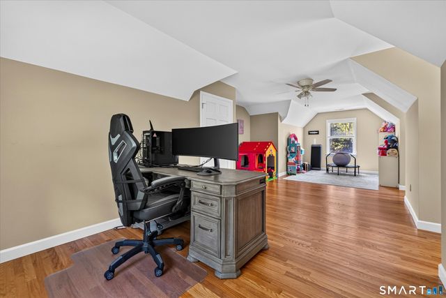29 Maplewood Drive, Danbury, CT 06811