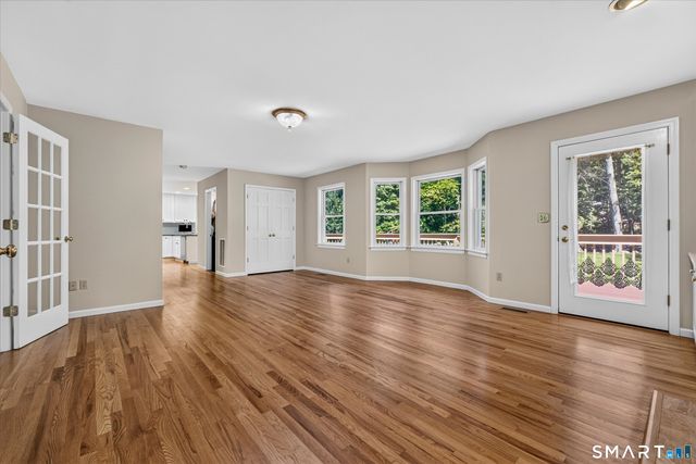 29 Maplewood Drive, Danbury, CT 06811