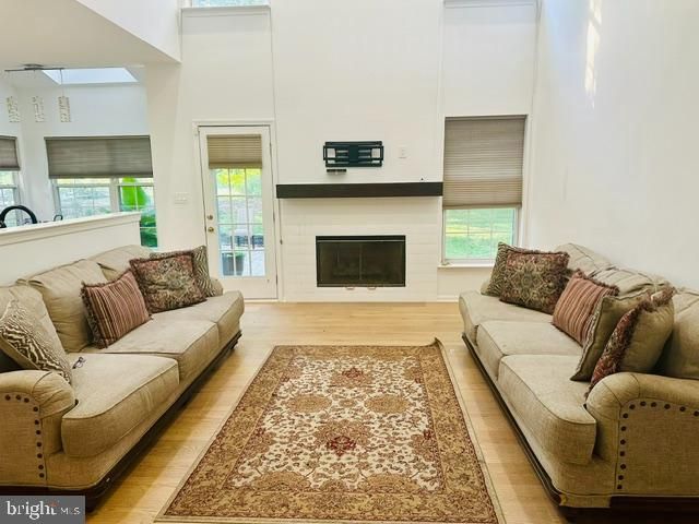 33 BROWNSTONE RD, East Windsor, NJ 08520