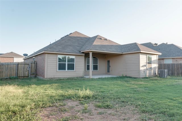 1232 Switchgrass Lane, Crowley, TX 76036
