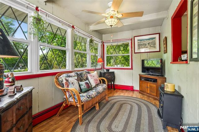 425 Beech Avenue, Paramus, NJ 07652
