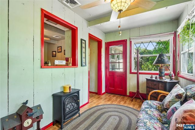 425 Beech Avenue, Paramus, NJ 07652