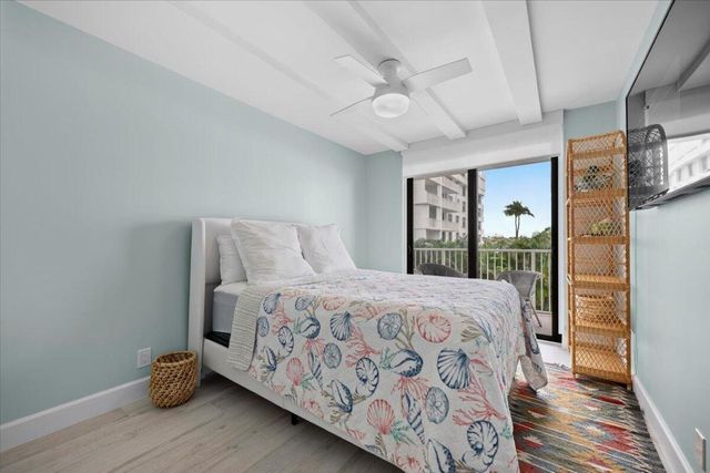 2860 S Ocean Boulevard 201, Palm Beach, FL 33480