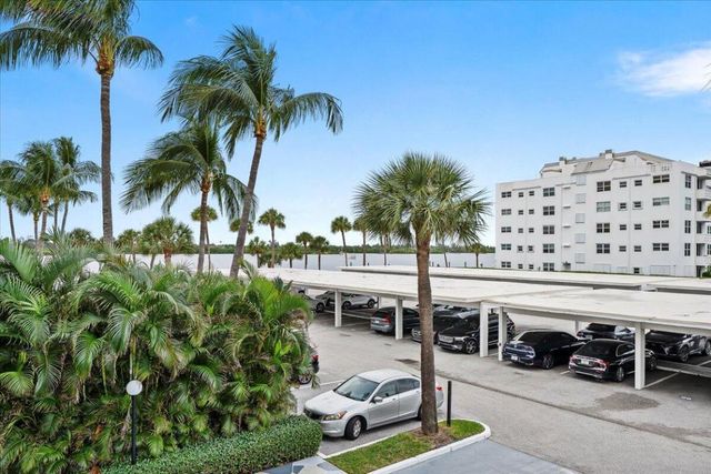 2860 S Ocean Boulevard 201, Palm Beach, FL 33480