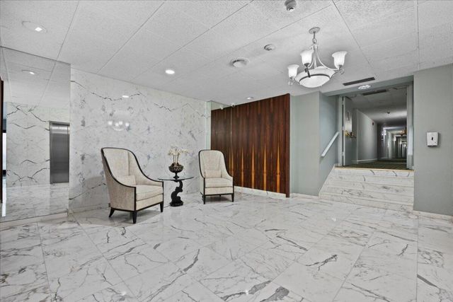 2860 S Ocean Boulevard 201, Palm Beach, FL 33480