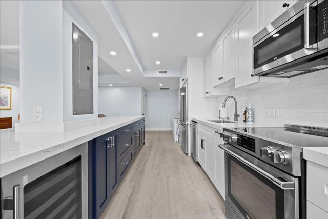 2860 S Ocean Boulevard 201, Palm Beach, FL 33480