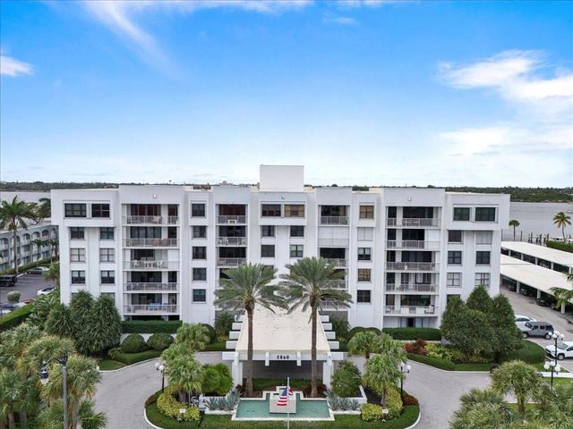 2860 S Ocean Boulevard 201, Palm Beach, FL 33480