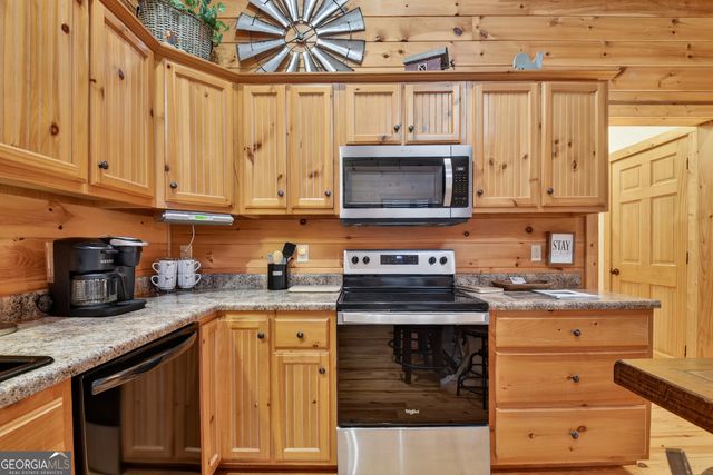 764 Ducktown Lane, Ellijay, GA 30540