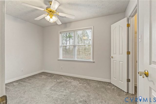 1101 Rockbasket Ln, Chester, VA 23836