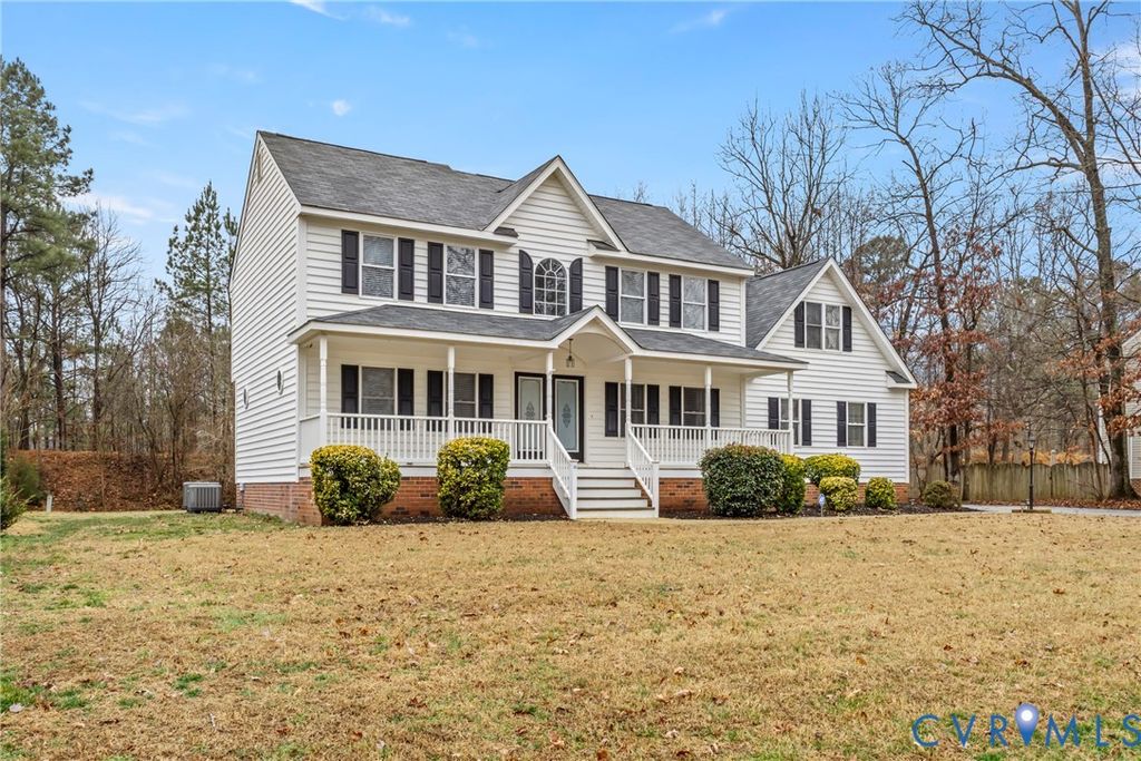 1101 Rockbasket Ln, Chester, VA 23836