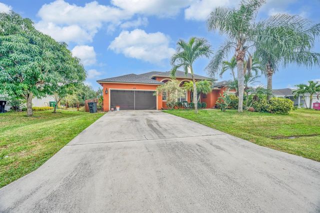 624 SW Nichols Terrace, Port St. Lucie, FL 34953