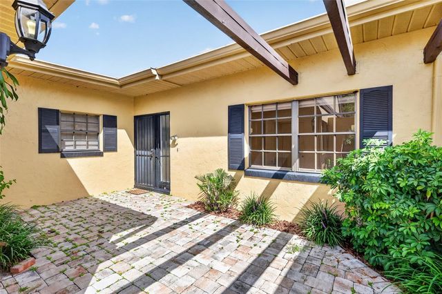 1111 LAKESHORE DRIVE C3, Eustis, FL 32726