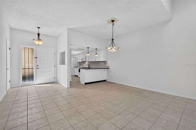 1111 LAKESHORE DRIVE C3, Eustis, FL 32726