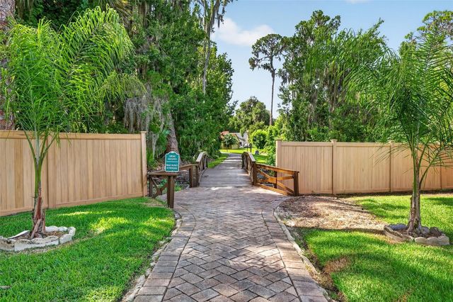 1111 LAKESHORE DRIVE C3, Eustis, FL 32726