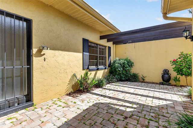 1111 LAKESHORE DRIVE C3, Eustis, FL 32726