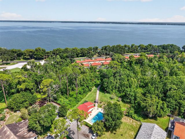 1111 LAKESHORE DRIVE C3, Eustis, FL 32726