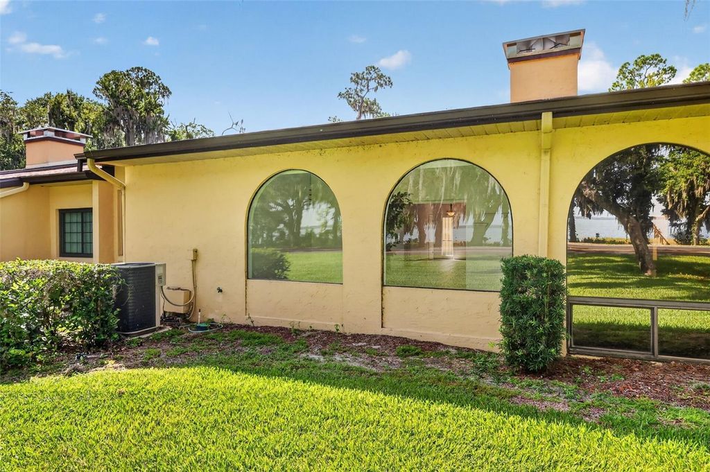 1111 LAKESHORE DRIVE C3, Eustis, FL 32726