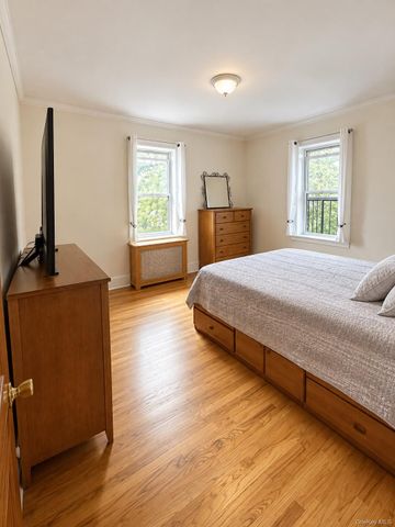 40 E Birch Street Apt 4D, Mount Vernon, NY 10552