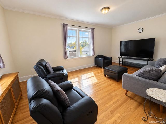 40 E Birch Street Apt 4D, Mount Vernon, NY 10552