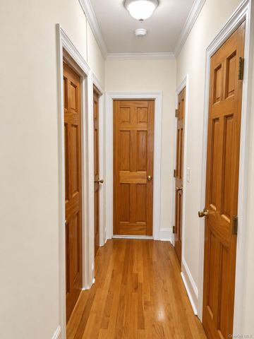 40 E Birch Street Apt 4D, Mount Vernon, NY 10552