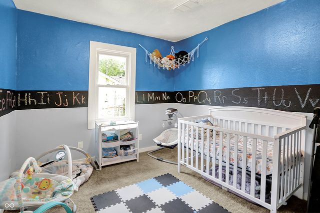 818 Vasbinder Drive, Chesterfield, IN 46017