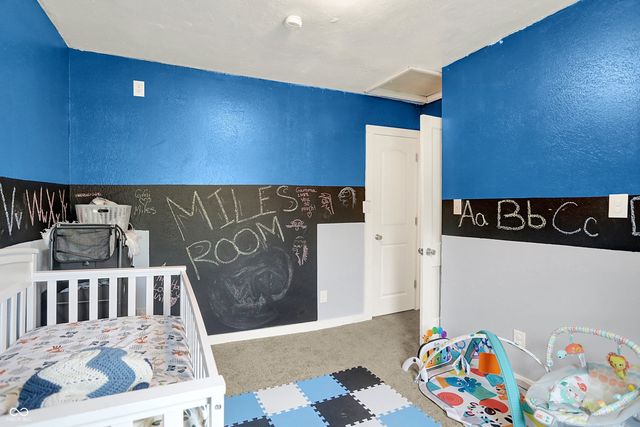 818 Vasbinder Drive, Chesterfield, IN 46017