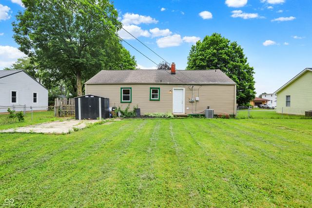 818 Vasbinder Drive, Chesterfield, IN 46017