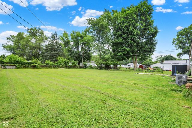 818 Vasbinder Drive, Chesterfield, IN 46017