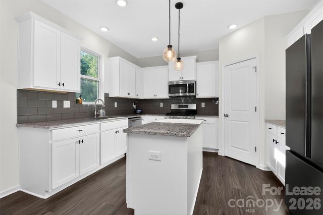 7132 Wheyfield Drive, Charlotte, NC 28215