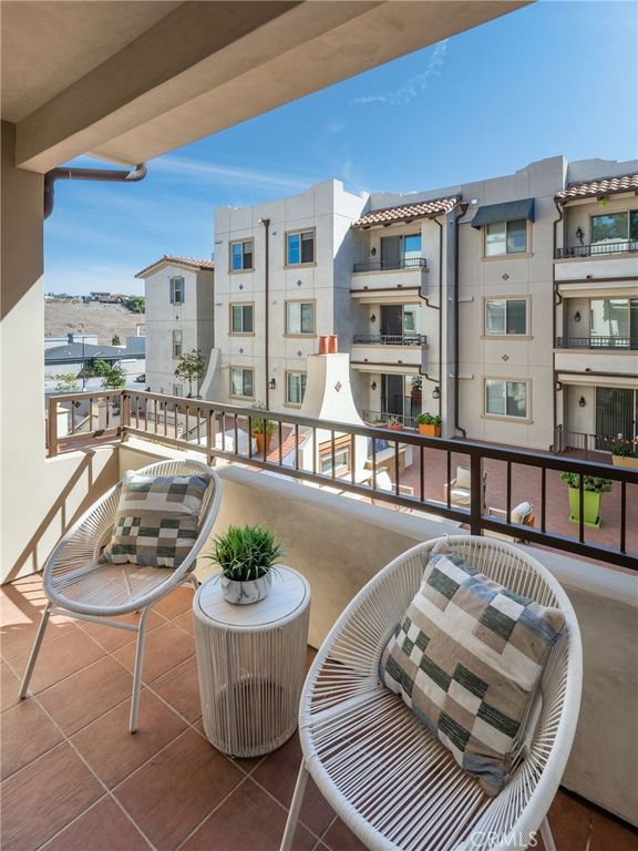627 Deep Valley 416, Palos Verdes Peninsula, CA 90274 — photo 3