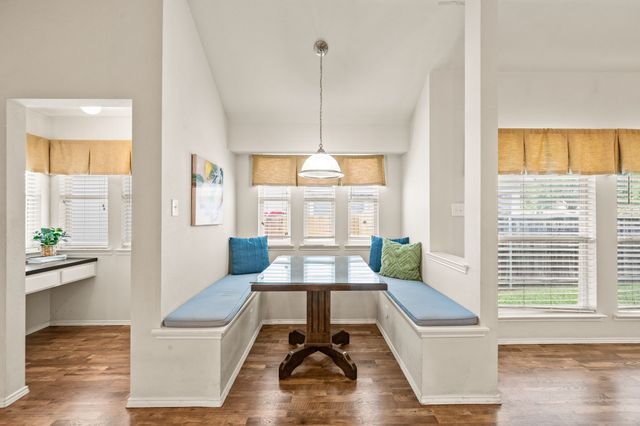 9844 Meadow Rue Drive, Mckinney, TX 75072