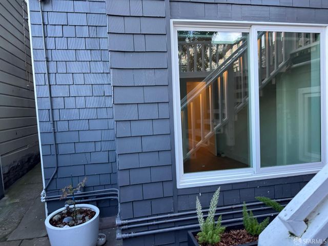 4431 20th Street A, San Francisco, CA 94114