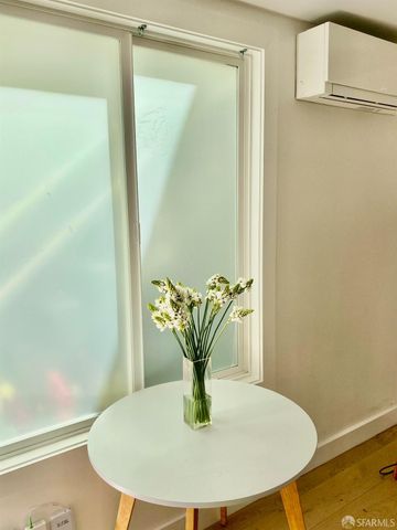 4431 20th Street A, San Francisco, CA 94114