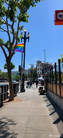 4431 20th Street A, San Francisco, CA 94114