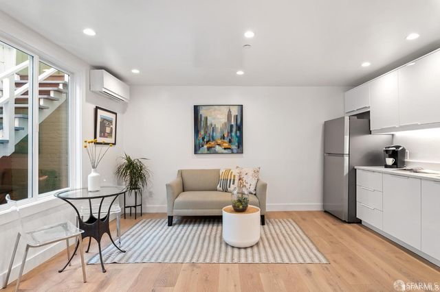 4431 20th Street A, San Francisco, CA 94114