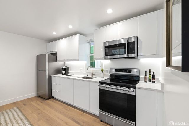 4431 20th Street A, San Francisco, CA 94114