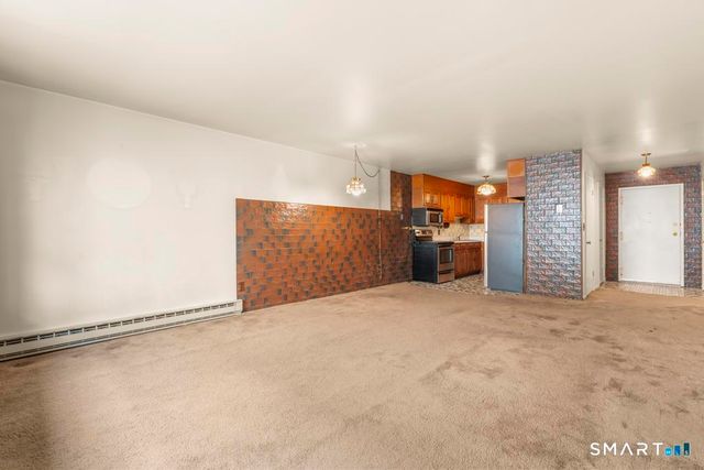 34 Crescent Street 1H, Stamford, CT 06906