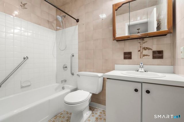 34 Crescent Street 1H, Stamford, CT 06906