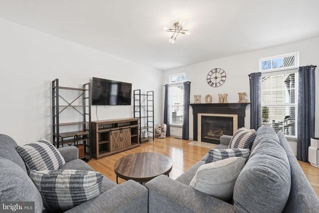 2488 PORT POTOMAC AVE, Woodbridge, VA 22191