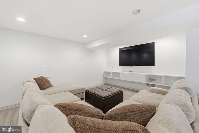 2488 PORT POTOMAC AVE, Woodbridge, VA 22191