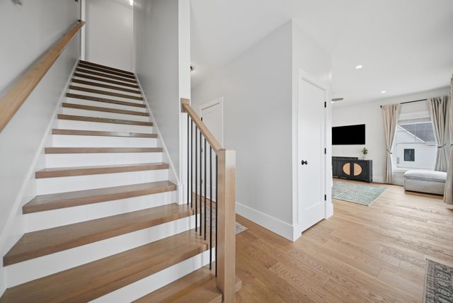 418 Blane Circle, Pembroke, NH 03275