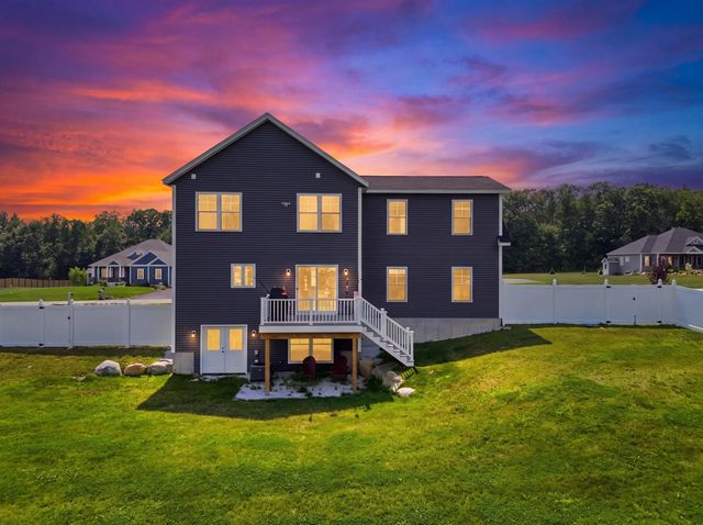 418 Blane Circle, Pembroke, NH 03275