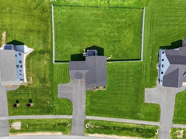418 Blane Circle, Pembroke, NH 03275