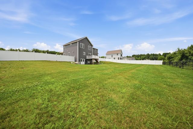418 Blane Circle, Pembroke, NH 03275