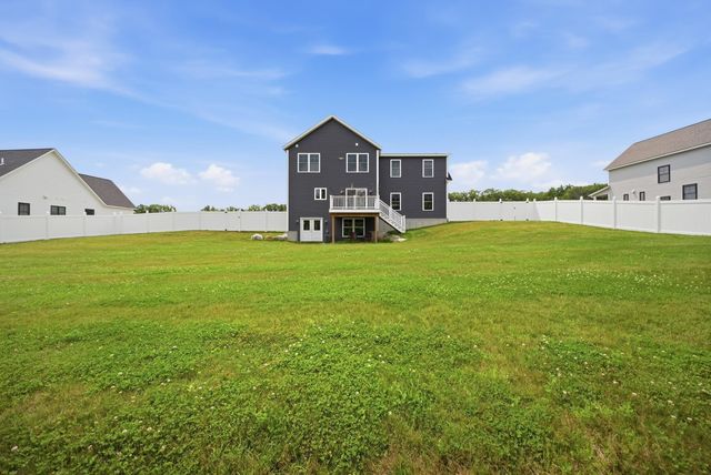 418 Blane Circle, Pembroke, NH 03275